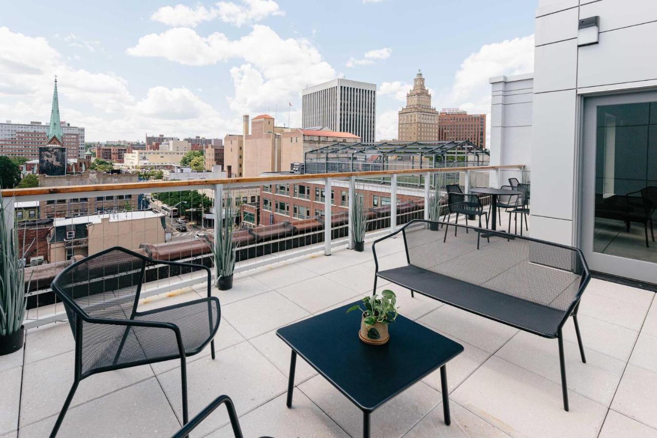 Kislak 402 Spacious 1Br Retreat Above The City Newark Buitenkant foto